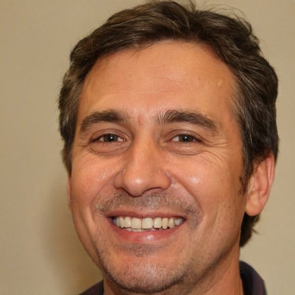 testimonio de Carlos Mendoza sobre nuestra empresa de alquiler de andamios en Pamplona