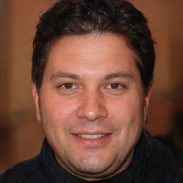 testimonio de Iñigo Larequi sobre la empresa de alquiler Andamios Pamplona